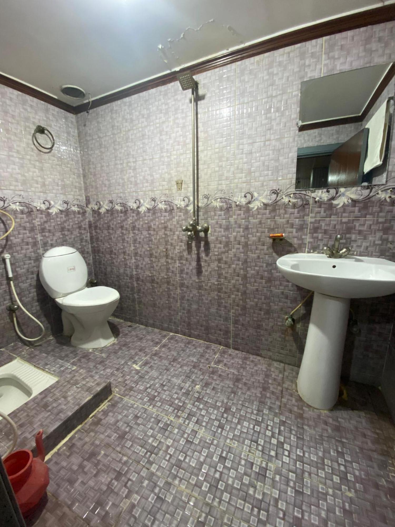 Baoo Jee Hotel Islamabad Ραβαλπίντι Εξωτερικό φωτογραφία
