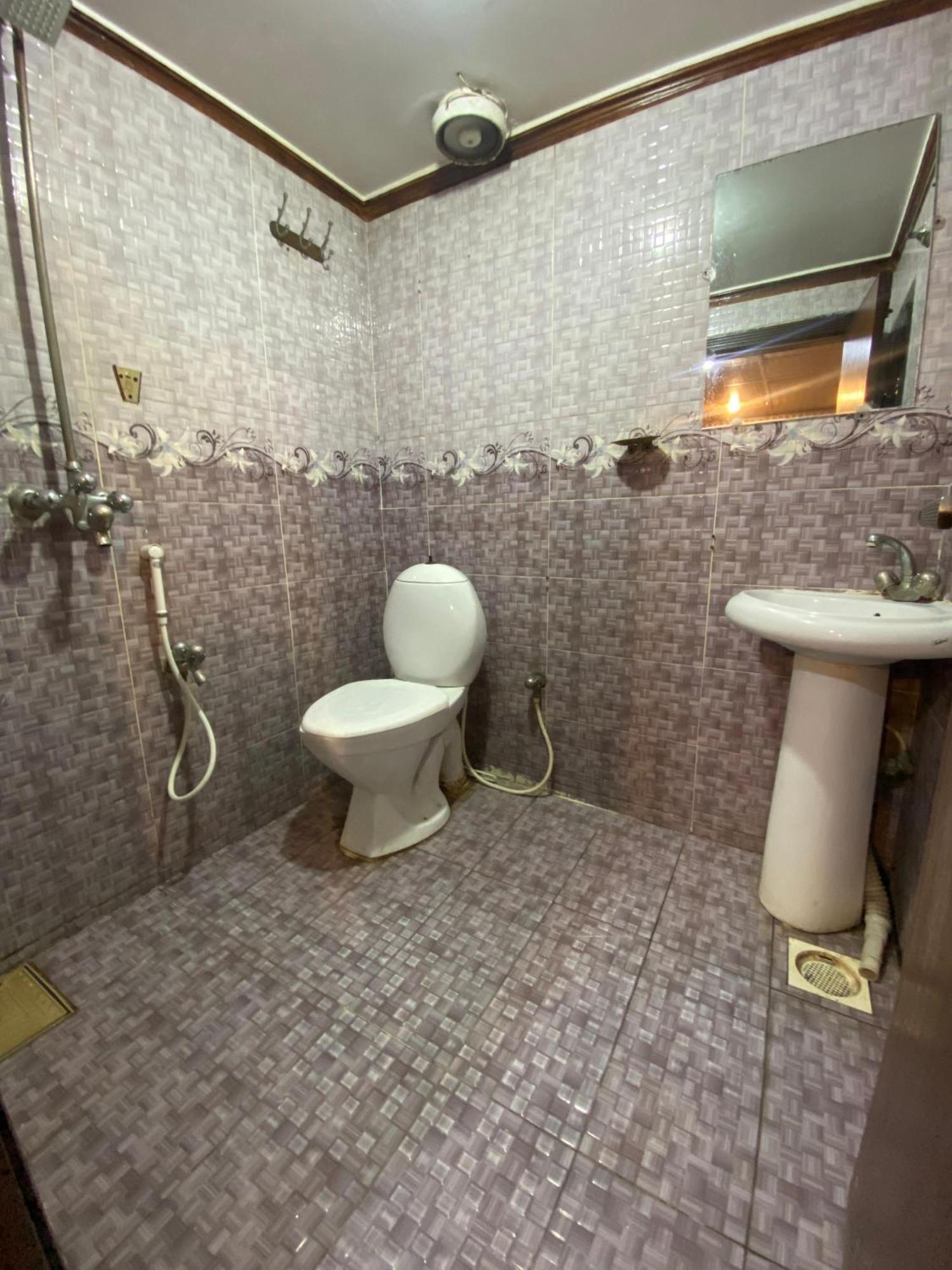 Baoo Jee Hotel Islamabad Ραβαλπίντι Εξωτερικό φωτογραφία